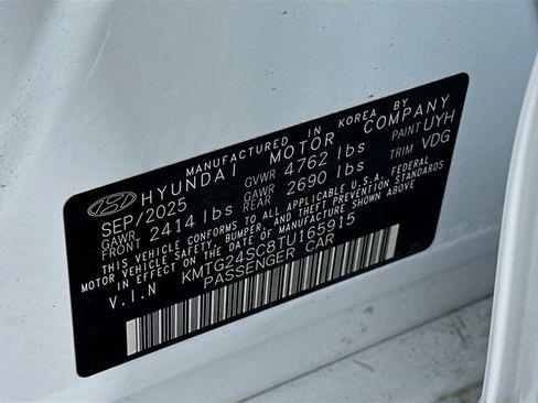 New 2026 Genesis G70 2.5T Prestige image 24