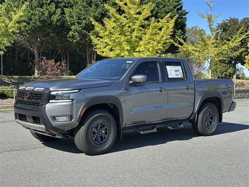 New 2026 Nissan Frontier PRO-4X w/ Pro-4x Convenience Package image 3