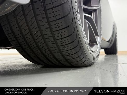 Used 2018 Dodge Challenger SRT Hellcat RWD image 10