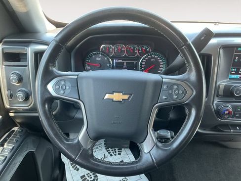 Used 2018 Chevrolet Silverado 1500 LT w/ LT Eassist Package AWD/4WD image 13