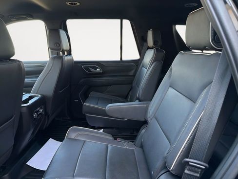 Used 2022 GMC Yukon SLT AWD/4WD image 13