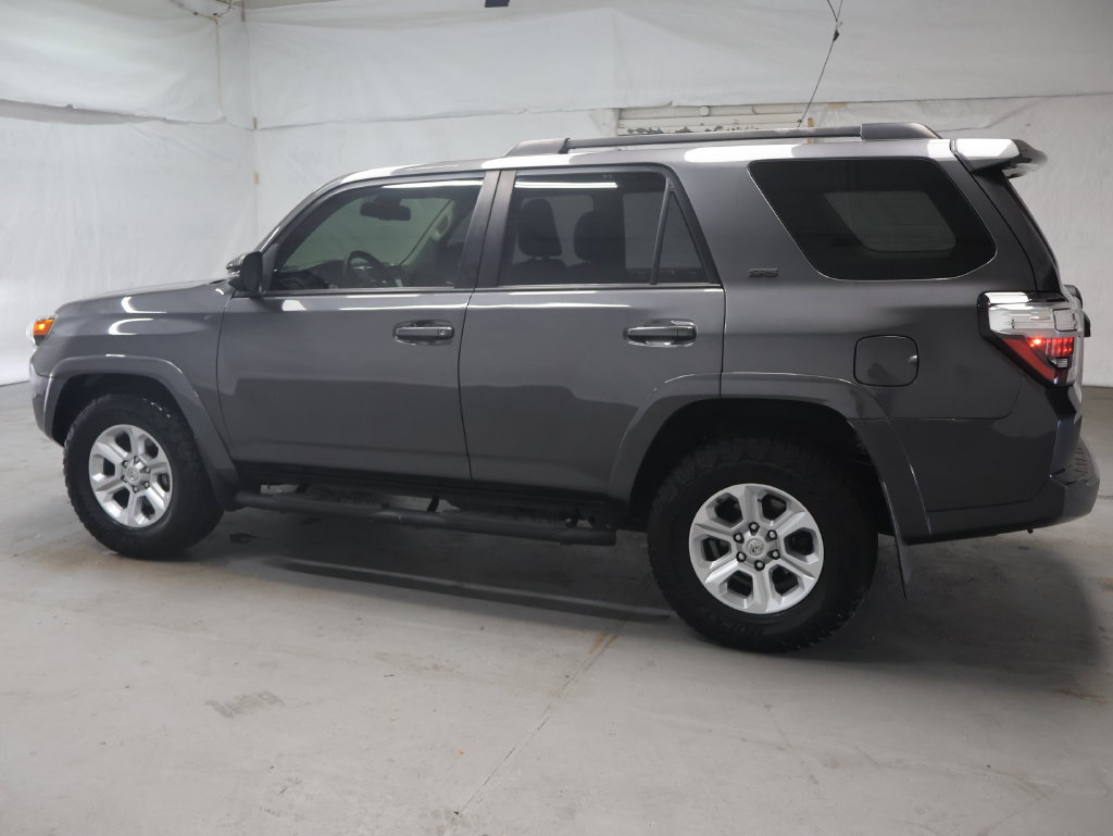 Used 2021 Toyota 4Runner SR5 Premium w/ Moonroof Package RWD image 4