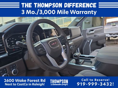Used 2023 GMC Sierra 1500 SLT w/ SLT Premium Package AWD/4WD image 14