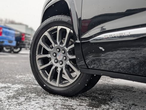 Used 2021 GMC Acadia Denali w/ Denali Ultimate Package image 8