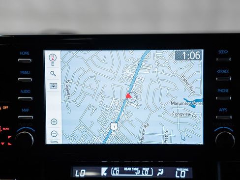 Used 2023 Toyota Sienna XSE FWD image 22