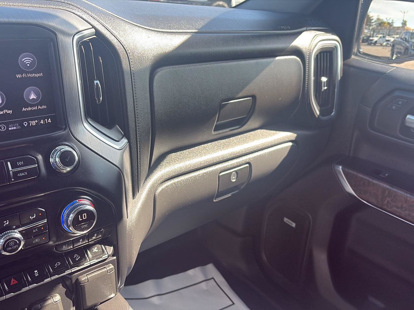 Used 2020 GMC Sierra 1500 Denali w/ Denali Ultimate Package AWD/4WD image 22