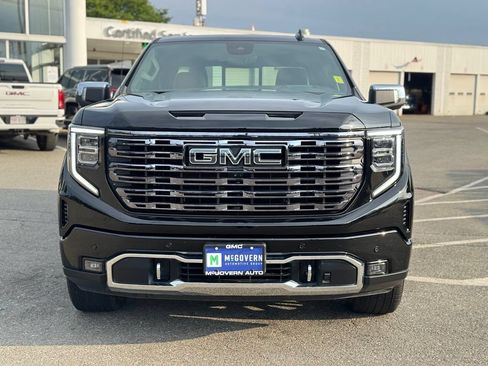 Used 2025 GMC Sierra 1500 Denali Ultimate AWD/4WD image 9
