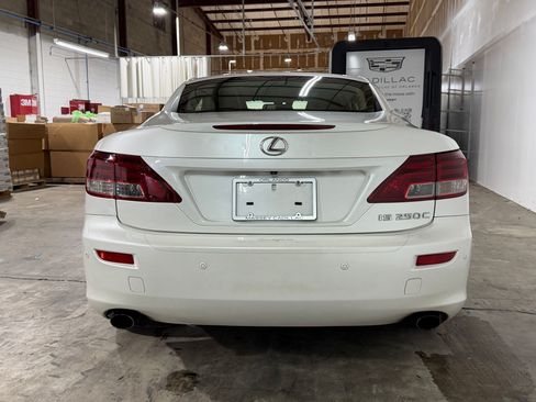 Used 2014 Lexus IS 250C w/ Luxury Package RWD image 9