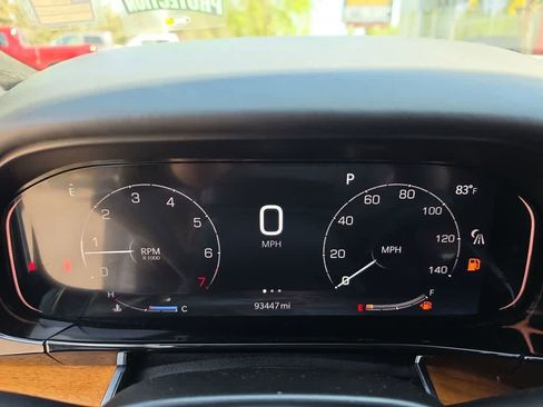 Used 2022 Jeep Grand Wagoneer Series III w/ Rear Seat Video Group 1 AWD/4WD image 15