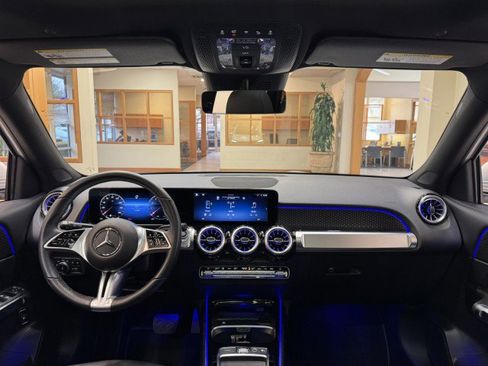 Certified 2025 Mercedes-Benz GLB 250 image 7