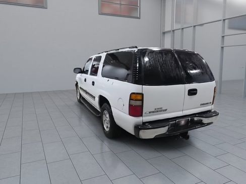 Used 2004 Chevrolet Suburban LS image 7