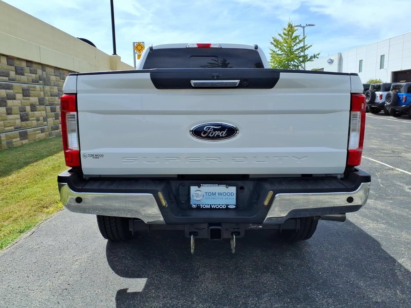 Used 2019 Ford F350 Lariat w/ Chrome Package AWD/4WD image 8