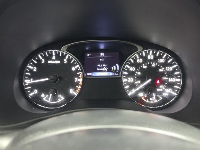 Used 2018 Nissan Pathfinder Platinum FWD image 16