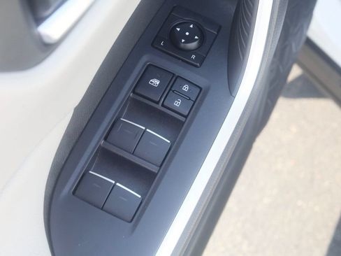 Used 2025 Toyota RAV4 XLE w/ Convenience Package AWD/4WD image 15