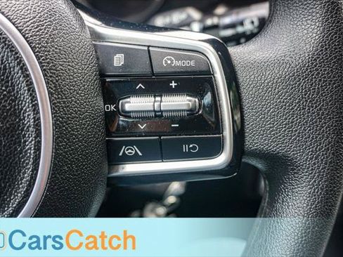 Used 2023 Kia Sorento LX FWD image 33