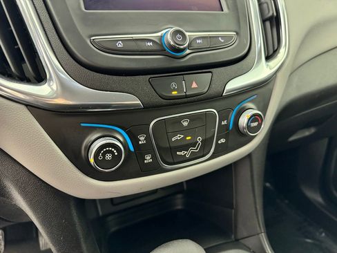 Used 2024 Chevrolet Equinox LS w/ LS Convenience Package image 17