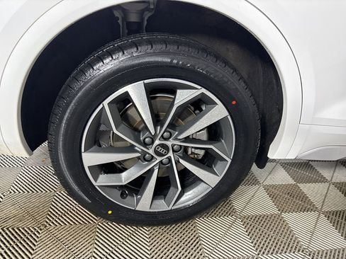 Used 2023 Audi Q5 2.0T Premium Plus w/ Premium Plus Package image 32