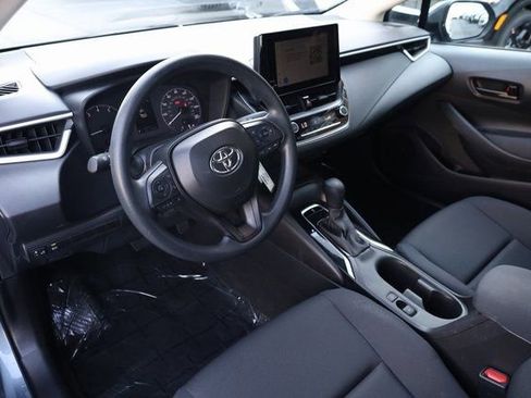 Used 2025 Toyota Corolla LE image 10