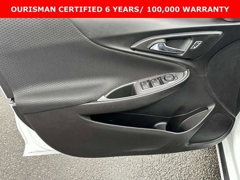 Certified 2024 Chevrolet Malibu RS w/ LPO, Floor Liner Package image 14