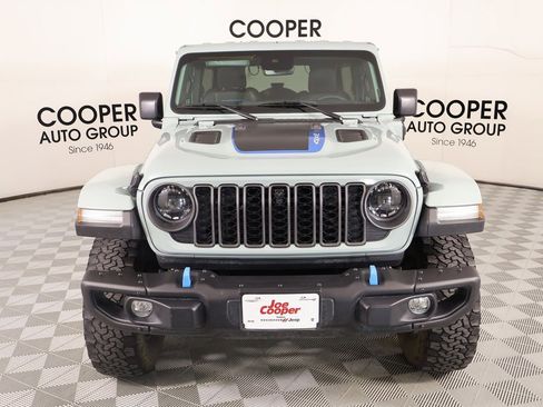 Used 2024 Jeep Wrangler Unlimited Rubicon 4xe image 10