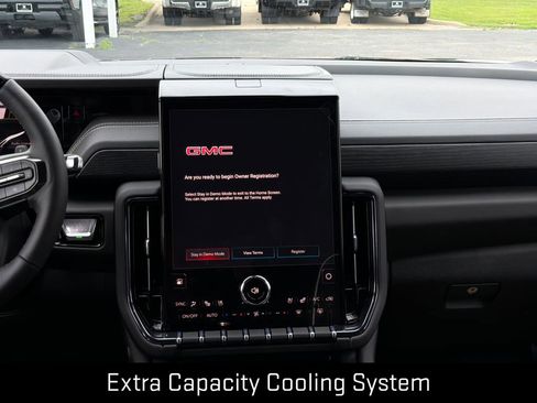 New 2026 GMC Yukon AT4 Ultimate w/ LPO, Floor Liner Package AWD/4WD image 24