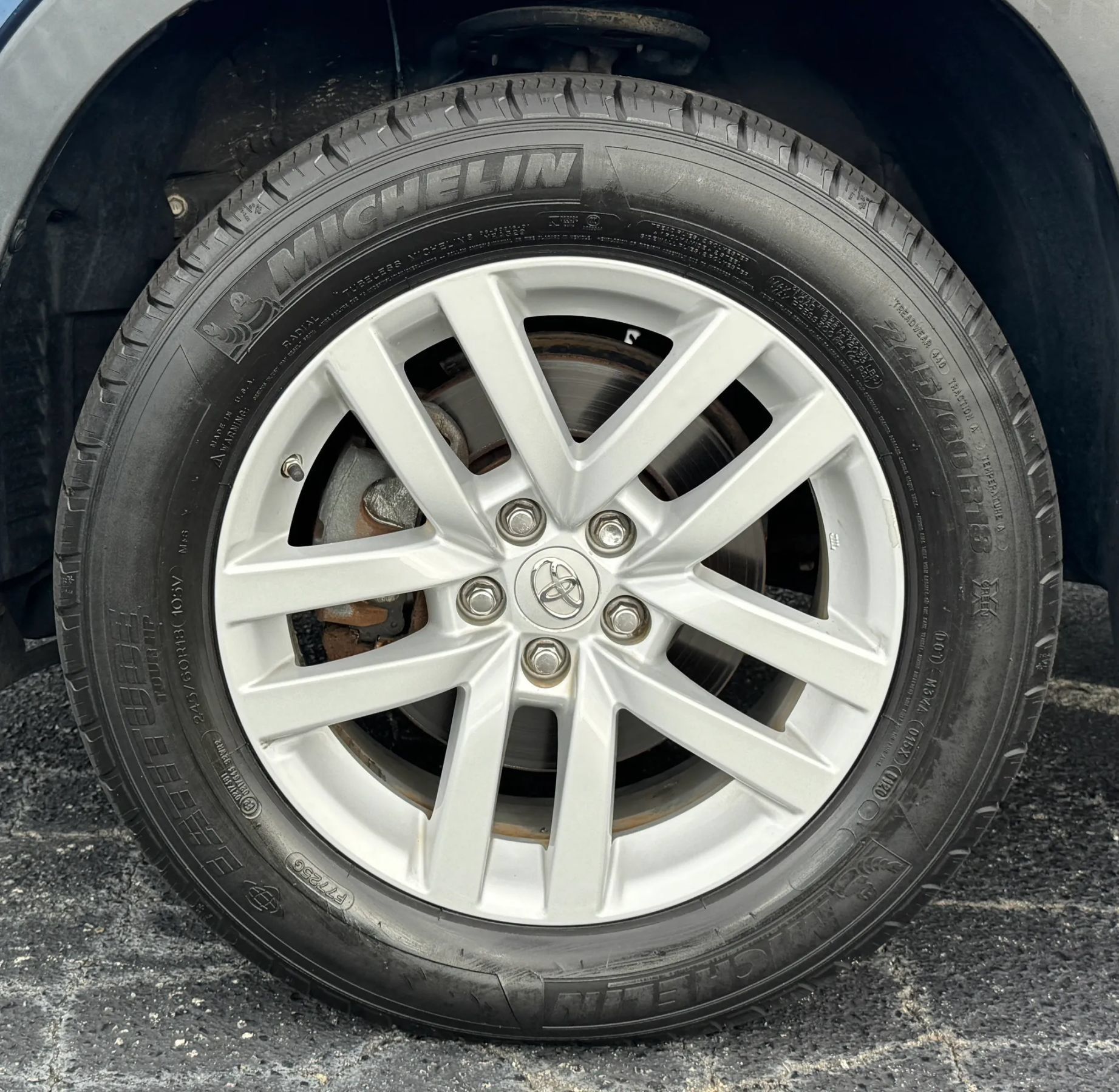 Used 2015 Toyota Highlander LE FWD image 27