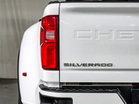 Used 2022 Chevrolet Silverado 3500 High Country w/ Safety Package II AWD/4WD image 41