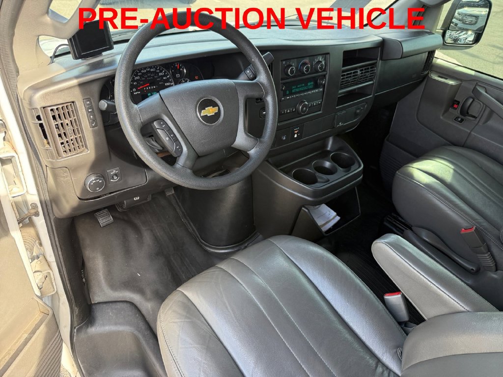 Used 2017 Chevrolet Express 2500 Extended RWD image 12