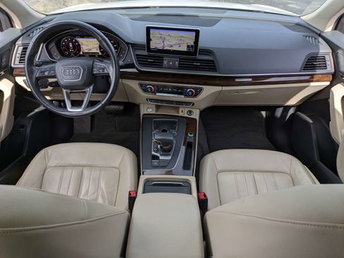 Used 2020 Audi Q5 2.0T Premium Plus w/ Premium Plus Package image 16