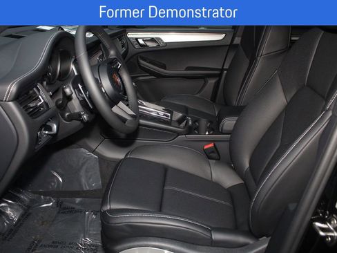 New 2026 Porsche Macan AWD/4WD image 5