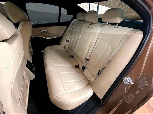 Used 2019 BMW 330i xDrive Sedan w/ Convenience Package image 27