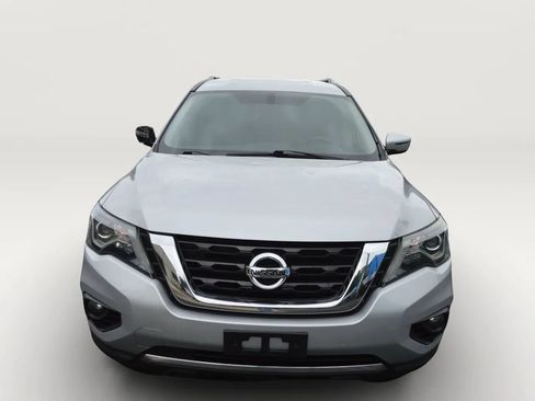 Used 2019 Nissan Pathfinder SV AWD/4WD image 2