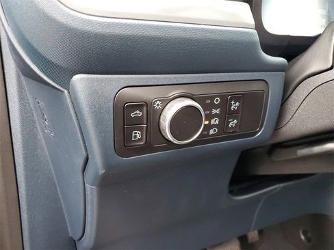 New 2025 Ford Maverick XL image 11