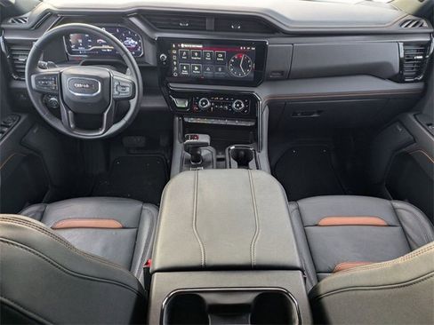 Used 2025 GMC Sierra 1500 AT4 w/ AT4 Premium Package image 14
