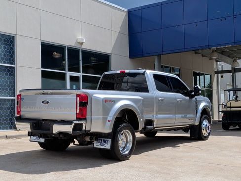 Certified 2023 Ford F450 Lariat w/ Lariat Ultimate Package AWD/4WD image 3