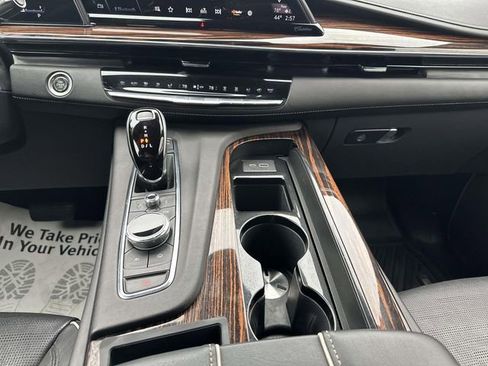 Used 2021 Cadillac Escalade Premium Luxury w/ Driver Assist Tech Package image 58