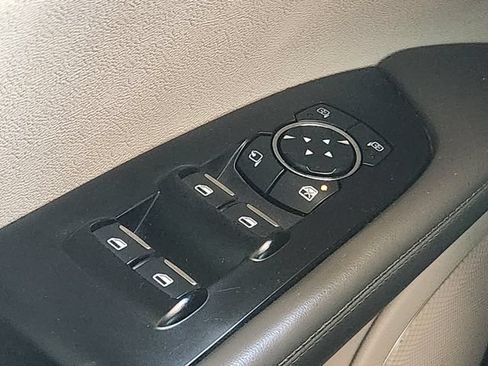 Used 2018 Lincoln MKX Reserve w/ Lincoln MKX Climate Package FWD image 22