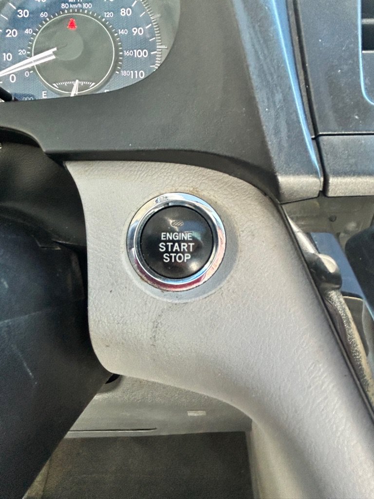 Used 2015 Toyota Sienna XLE Premium FWD image 19
