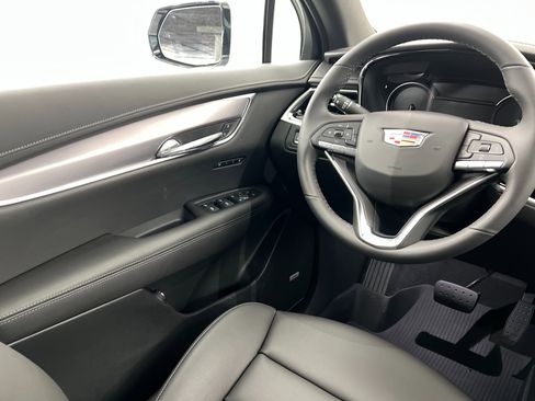 New 2025 Cadillac XT6 Luxury w/ LPO, Floor Liner Package image 12