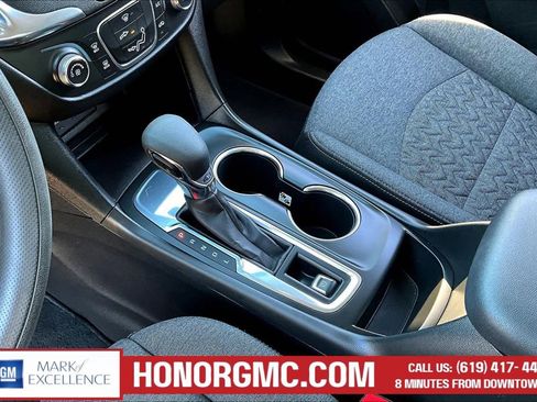 Used 2023 Chevrolet Equinox LT image 18