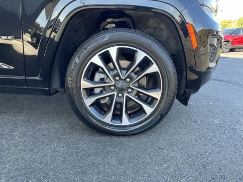 Used 2021 Jeep Grand Cherokee L Overland w/ Luxury Tech Group IV image 39