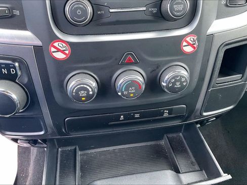 Used 2024 RAM 1500 Classic Warlock RWD image 16