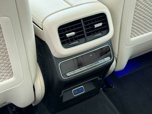Used 2025 Mercedes-Benz GLS 450 4MATIC image 15