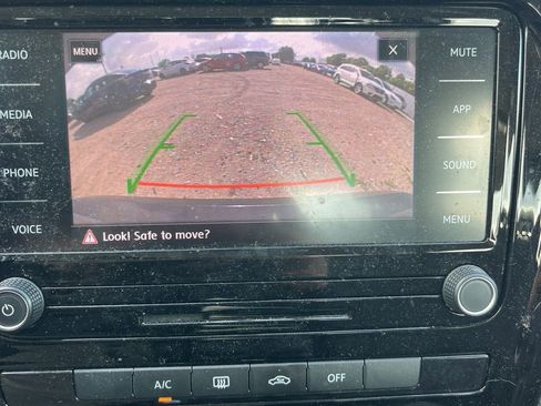 Used 2020 Volkswagen Passat 2.0T S image 7