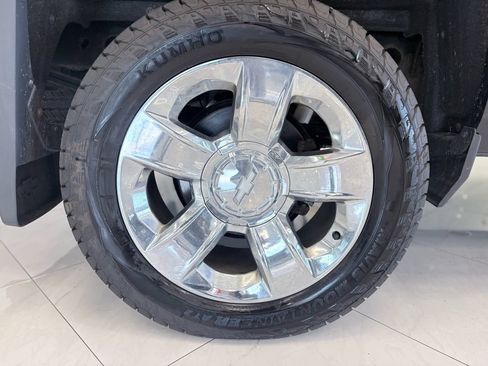 Used 2017 Chevrolet Silverado 1500 LTZ Z71 w/ LTZ Plus Package AWD/4WD image 41