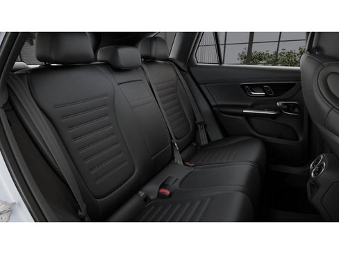 New 2026 Mercedes-Benz GLC 350e 4MATIC image 5