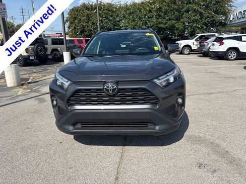 Used 2022 Toyota RAV4 XLE Premium FWD image 8