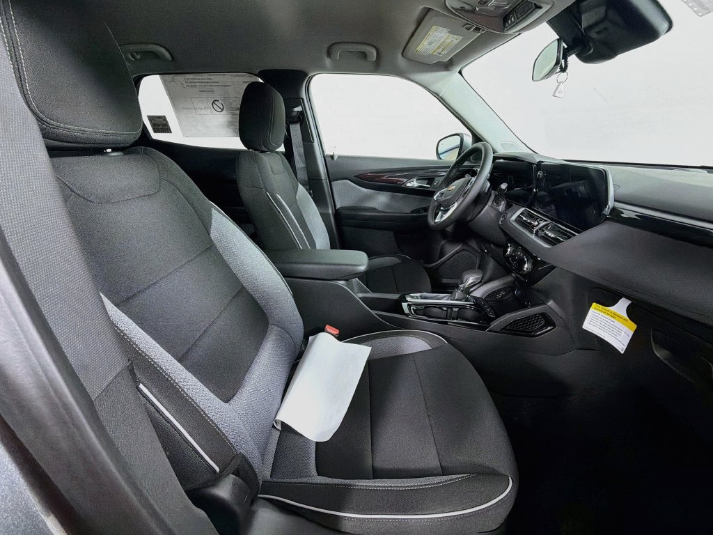 New 2026 Chevrolet TrailBlazer LT w/ LT Cold Weather Package AWD/4WD image 22