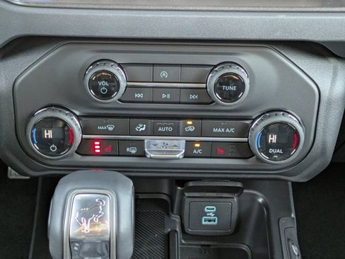 New 2025 Ford Bronco Big Bend image 21