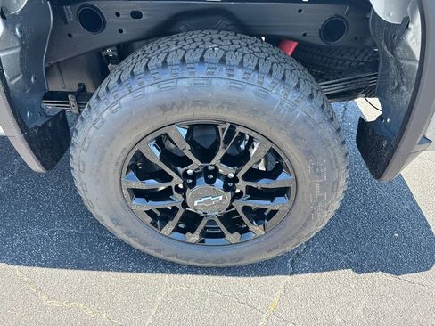 New 2026 Chevrolet Silverado 2500 Custom w/ Custom Value Package AWD/4WD image 20